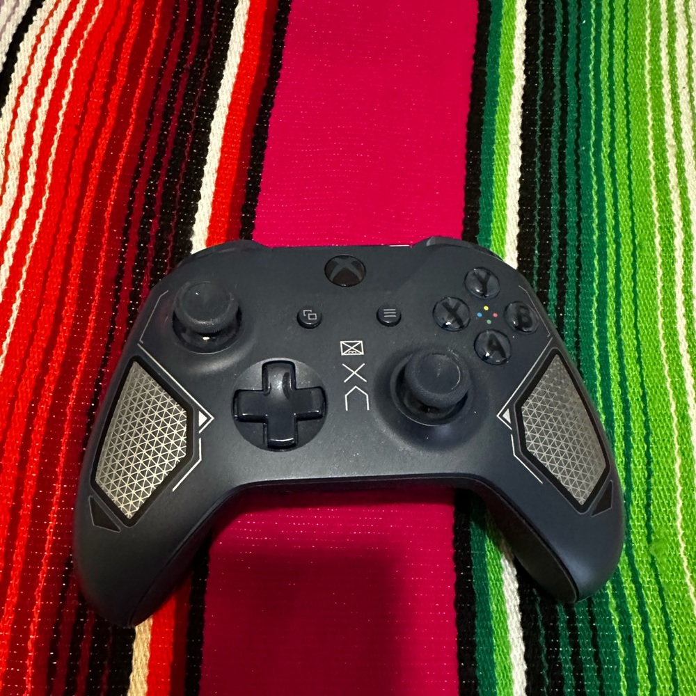 Mint condition wireless Xbox controller